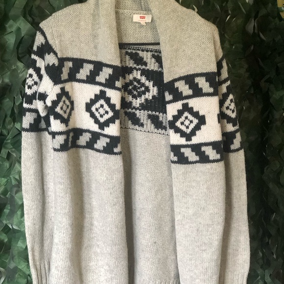 Levi's Tan and Black Patterned Cardigan - Picture 2 of 3